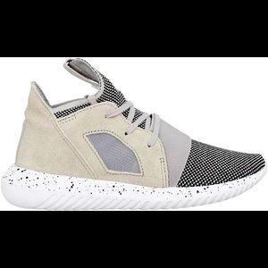 Adidas Tubular Defiant Woman’s size 7.5